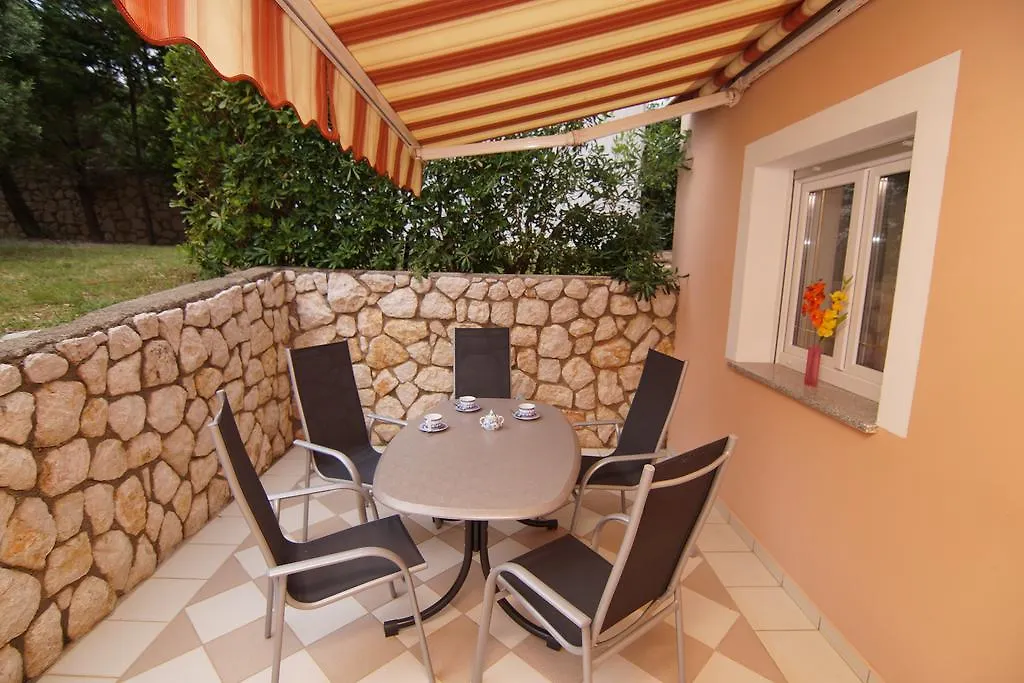 Olive House Apartment Simuni